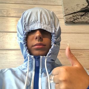 Meet your Posher, Ashton